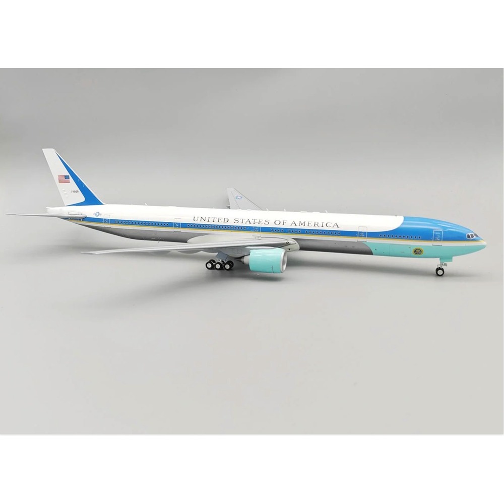 INFLIGHT/AIR FORCE ONE/B777-300ER/B-USAF-773-01P/NEW /79040926